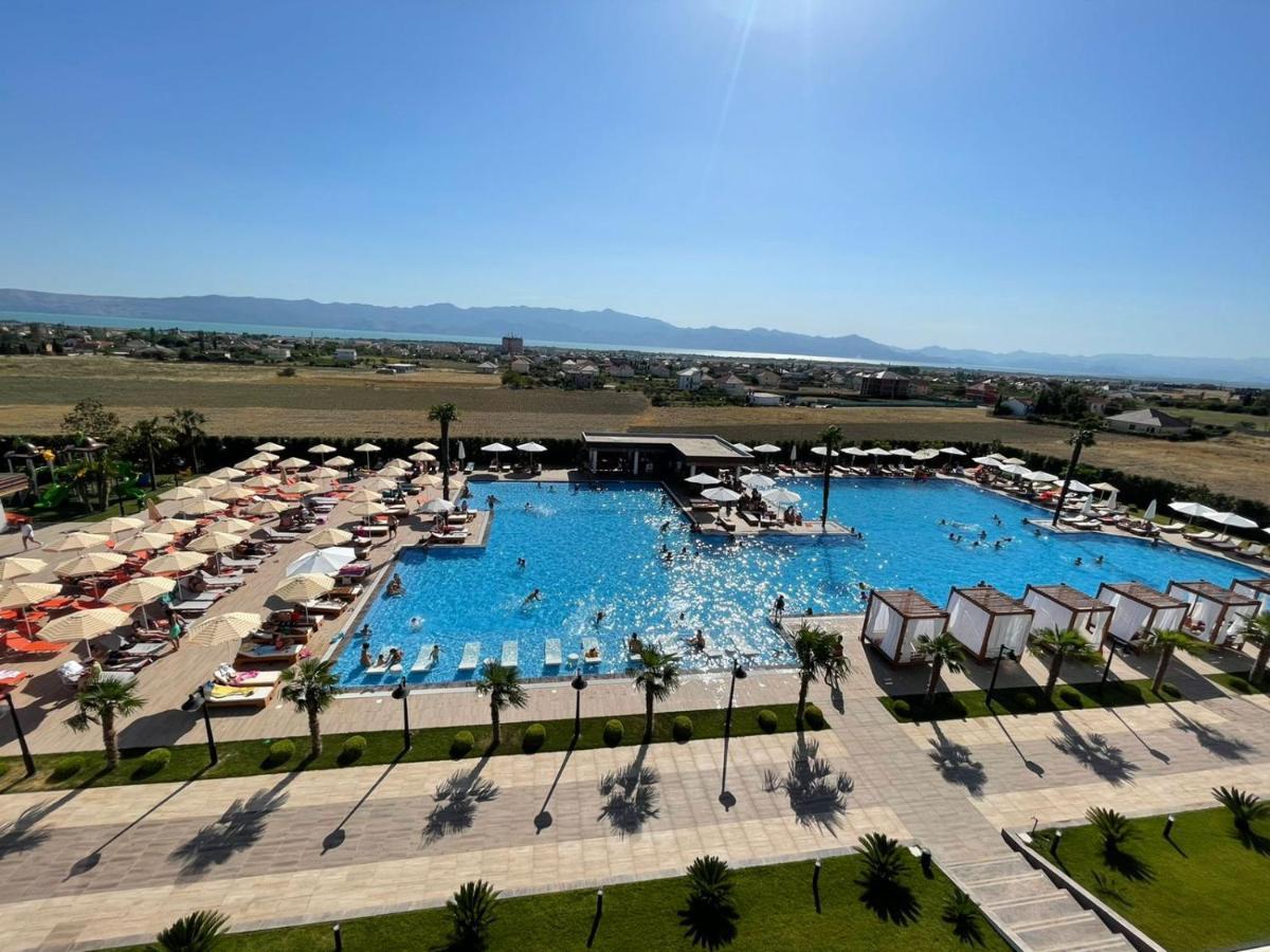 Deluxe Resort And Spa Koplik ภายนอก รูปภาพ