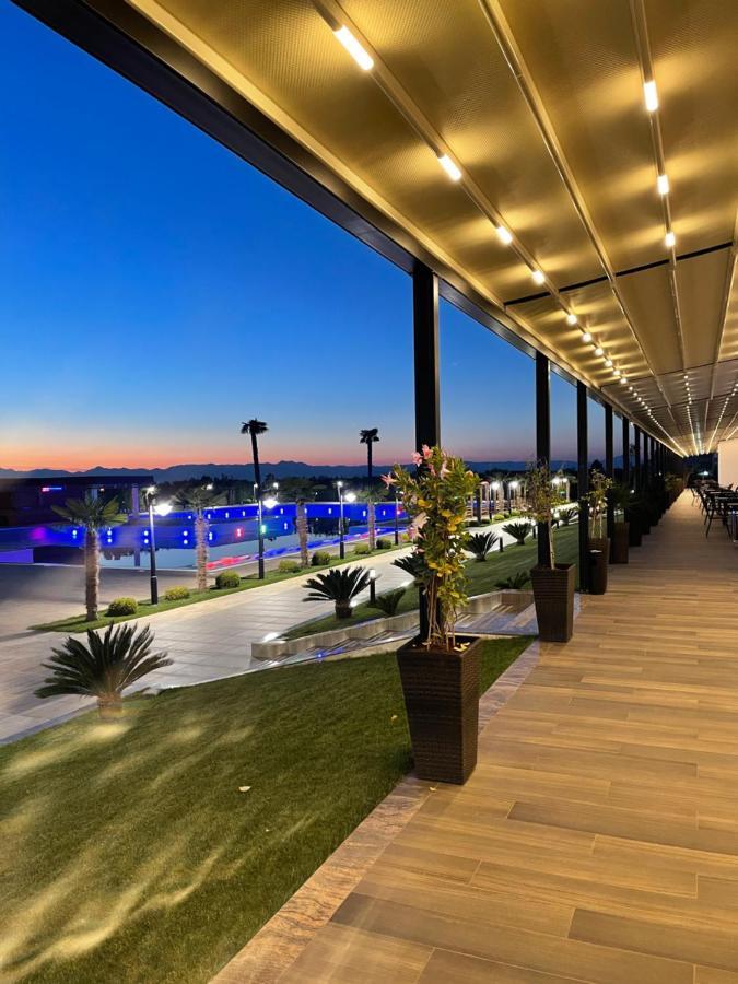 Deluxe Resort And Spa Koplik ภายนอก รูปภาพ