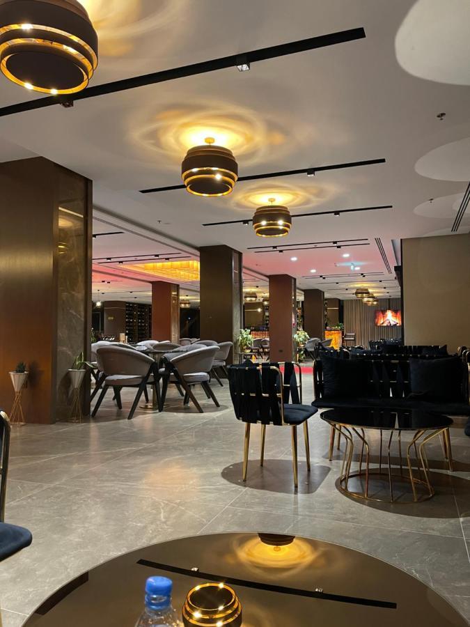 Deluxe Resort And Spa Koplik ภายนอก รูปภาพ