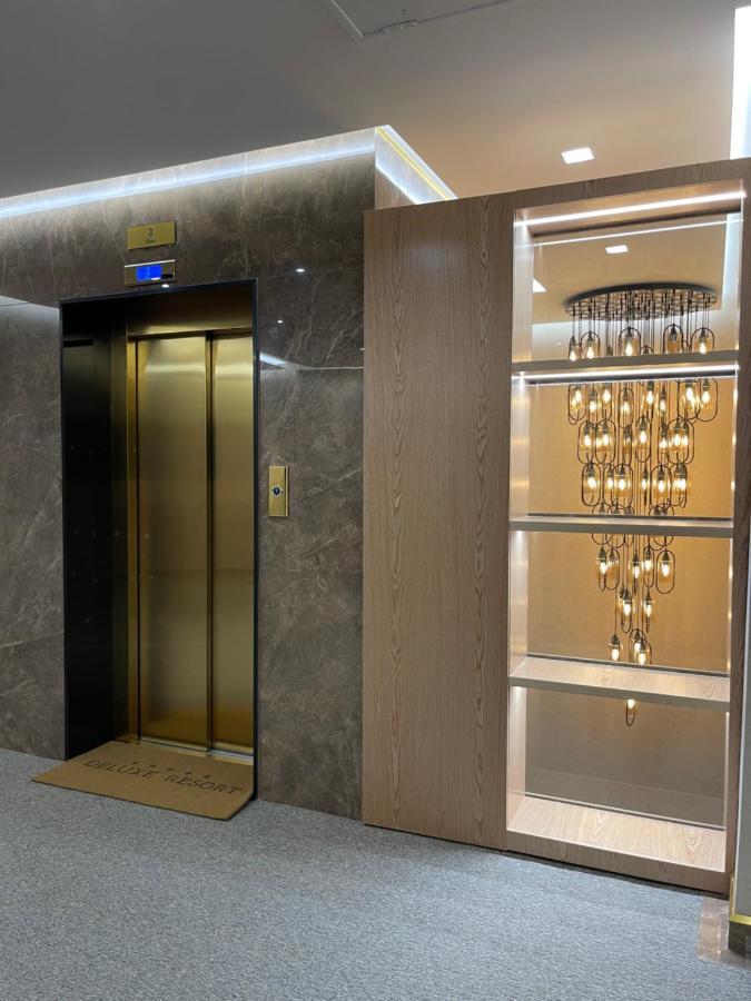 Deluxe Resort And Spa Koplik ภายนอก รูปภาพ