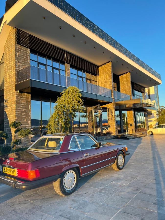 Deluxe Resort And Spa Koplik ภายนอก รูปภาพ