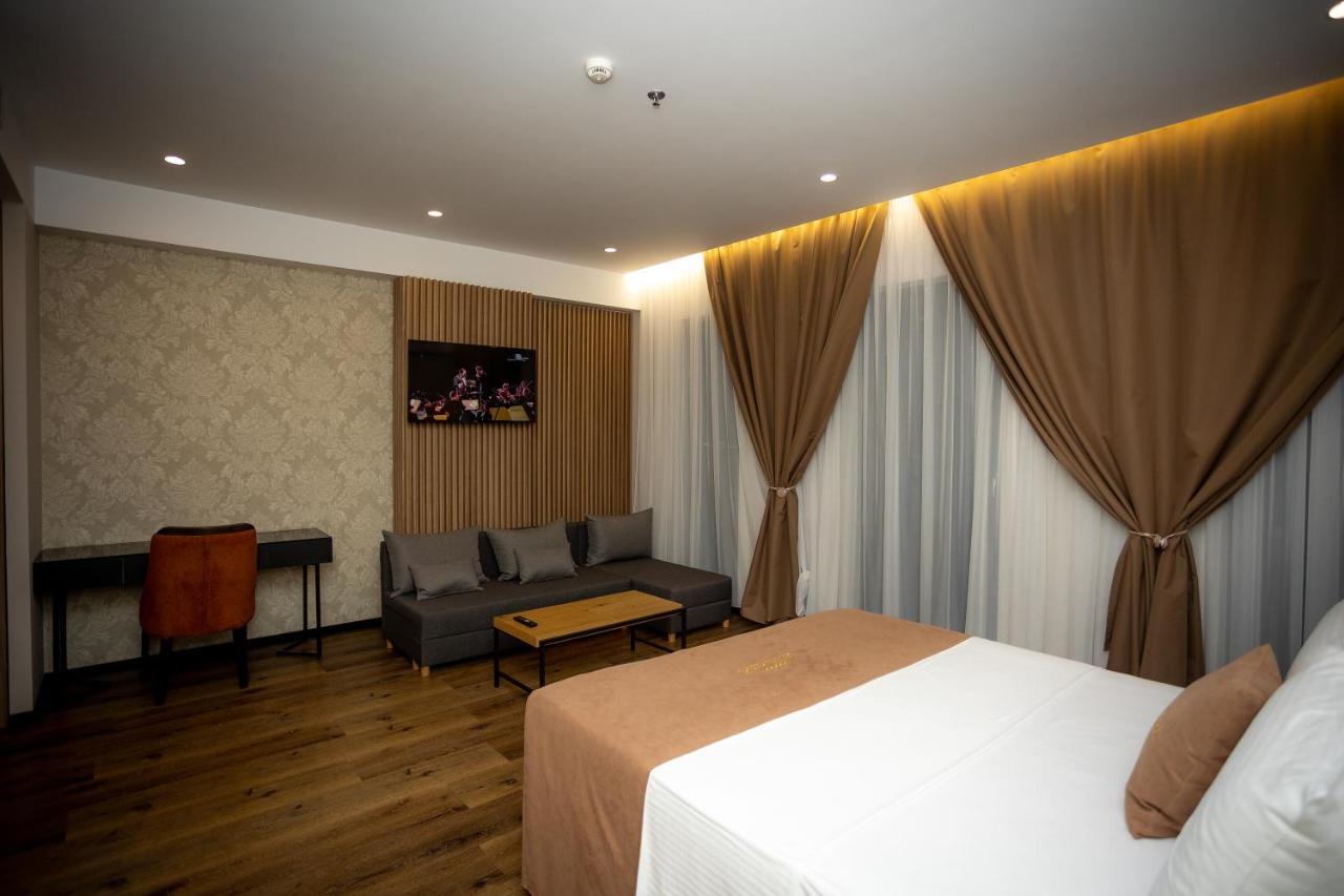Deluxe Resort And Spa Koplik ภายนอก รูปภาพ
