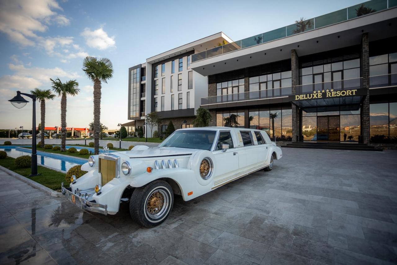 Deluxe Resort And Spa Koplik ภายนอก รูปภาพ