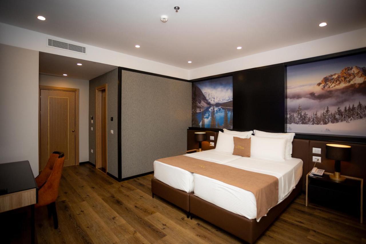 Deluxe Resort And Spa Koplik ภายนอก รูปภาพ