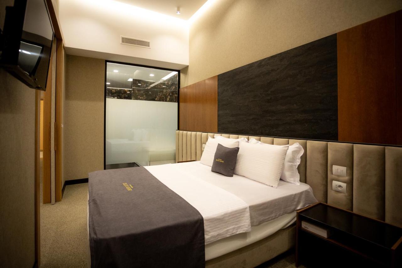 Deluxe Resort And Spa Koplik ภายนอก รูปภาพ
