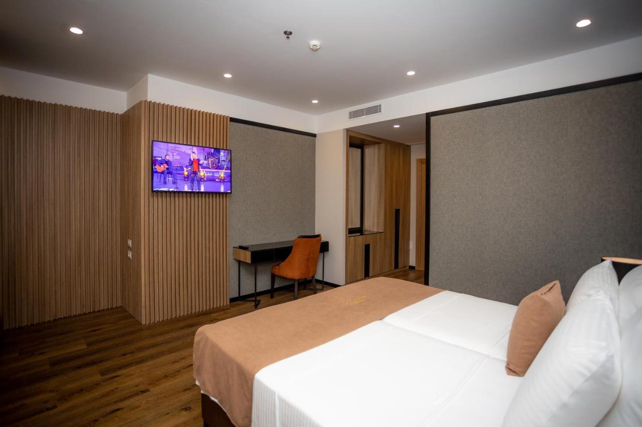 Deluxe Resort And Spa Koplik ภายนอก รูปภาพ
